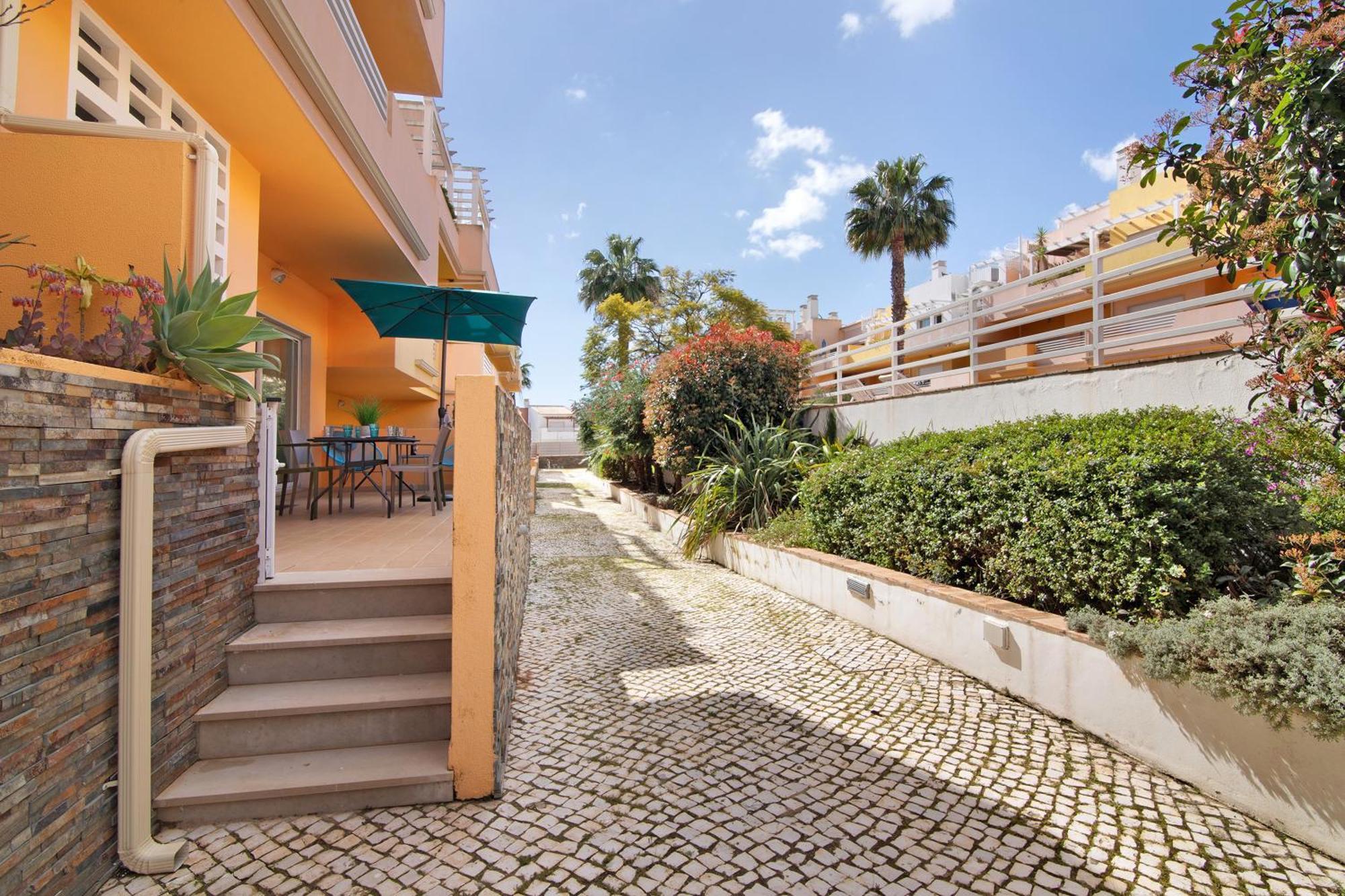 Apartamento Royal Cabanas Golf Conceicao  Экстерьер фото