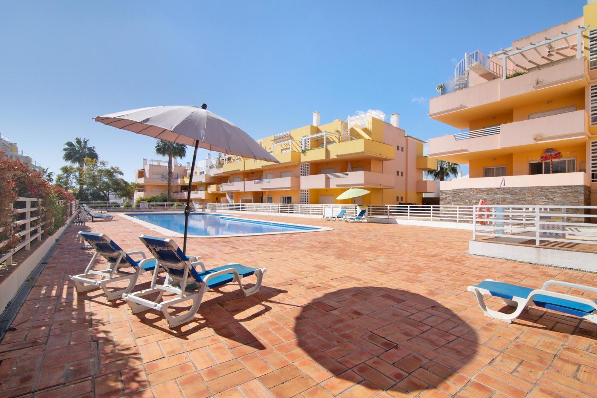 Apartamento Royal Cabanas Golf Conceicao  Экстерьер фото